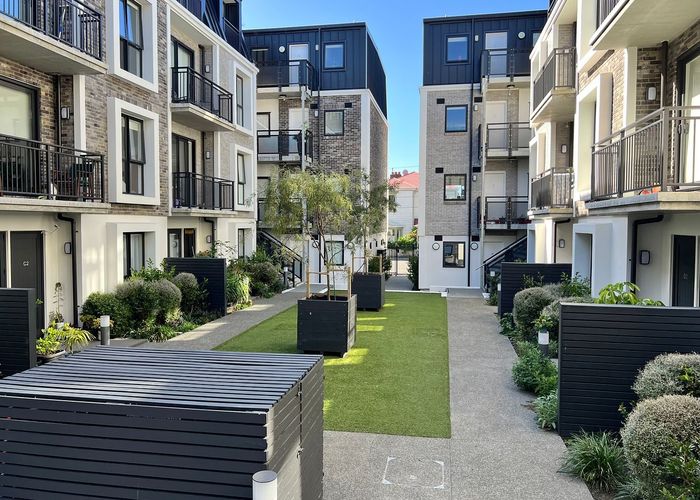  at 2E/11 Newtown Avenue, Newtown, Wellington, Wellington