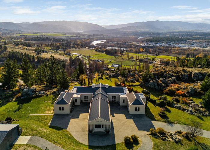  at 2 Fairway Drive, Alexandra, Central Otago, Otago