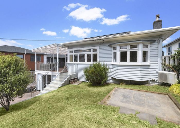  at 14 Hastie Avenue, Mangere Bridge, Manukau City, Auckland