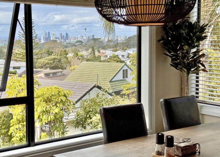  at 131 Chelsea View Drive, Chatswood, Auckland