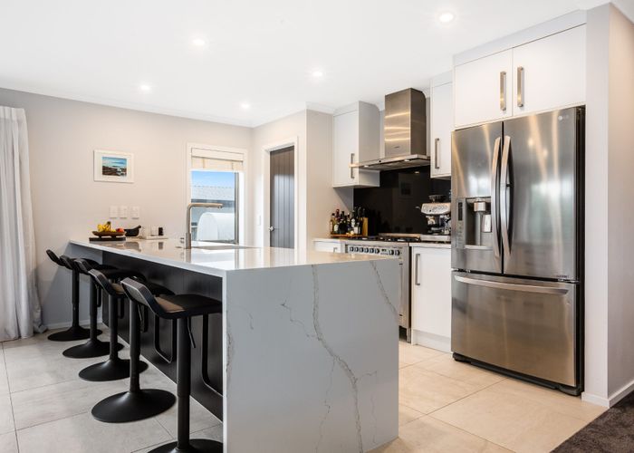  at 17 Kepler Way, Aotea, Porirua