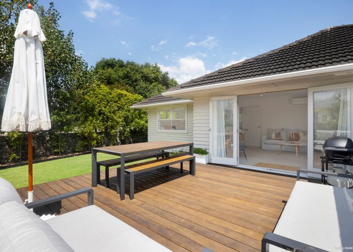  at 73 Raglan Street, Mangere East, Auckland