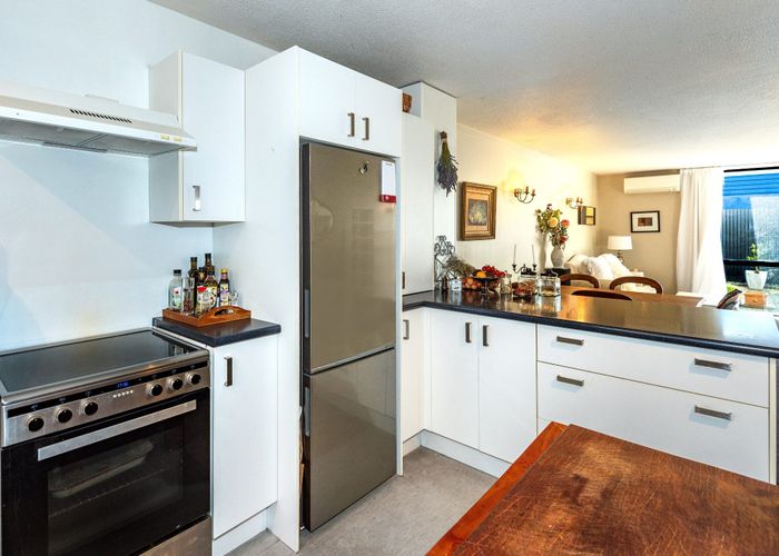 at 2/88 Antigua Street, City Centre, Christchurch City, Canterbury