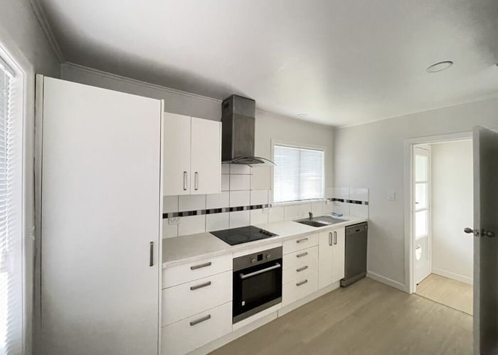  at 33 Puketea street, Blockhouse Bay, Auckland City, Auckland