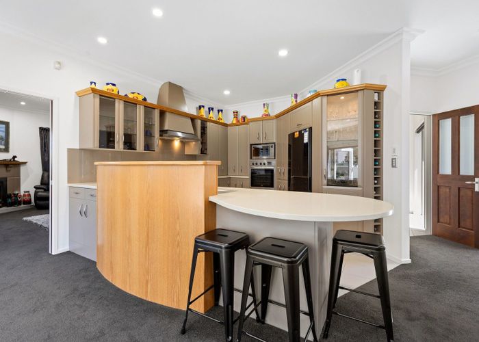  at 2 Santa Cruz Drive, Papamoa Beach, Papamoa