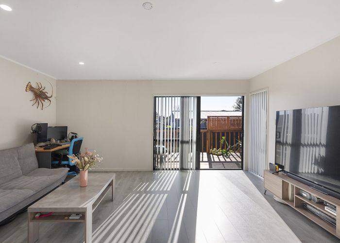  at 4B Daniel Avenue, Mangere East, Auckland