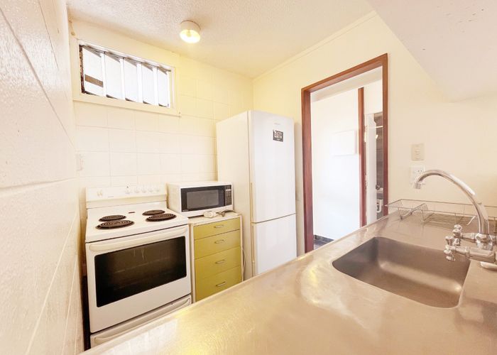  at 8/9A Esplanade Road, Mount Eden, Auckland City, Auckland