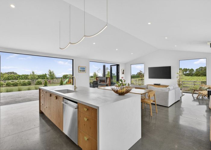  at 589 Kent Road, Egmont Village, New Plymouth, Taranaki