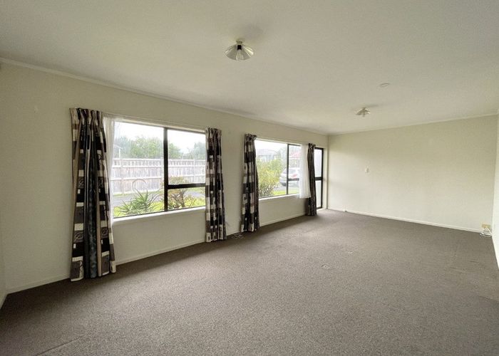  at 4B Reid Road, New Lynn, Waitakere City, Auckland