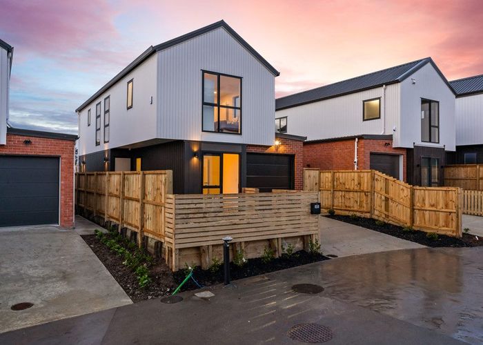  at 4D Mahogany Street, Westgate, Waitakere City, Auckland