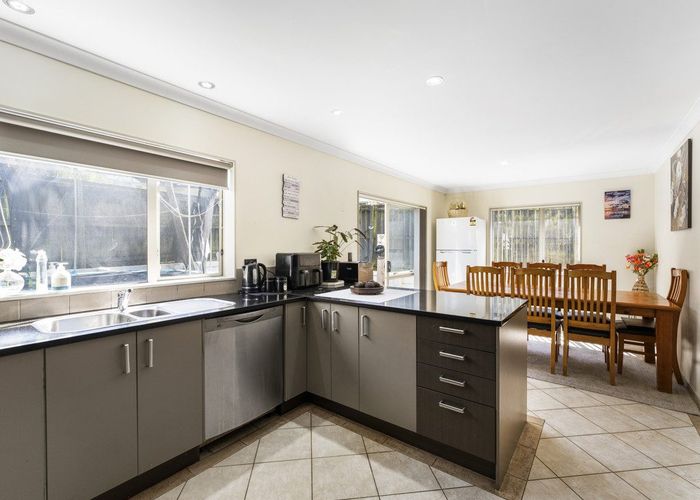  at 76B Rathmar Drive, Manurewa, Auckland