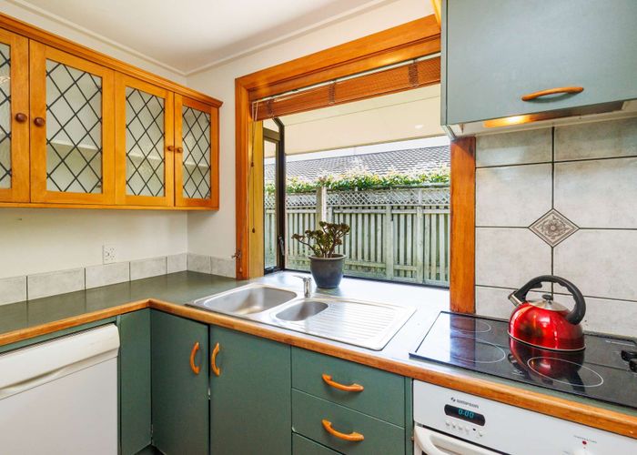  at 186 Amberley Avenue, Highbury, Palmerston North