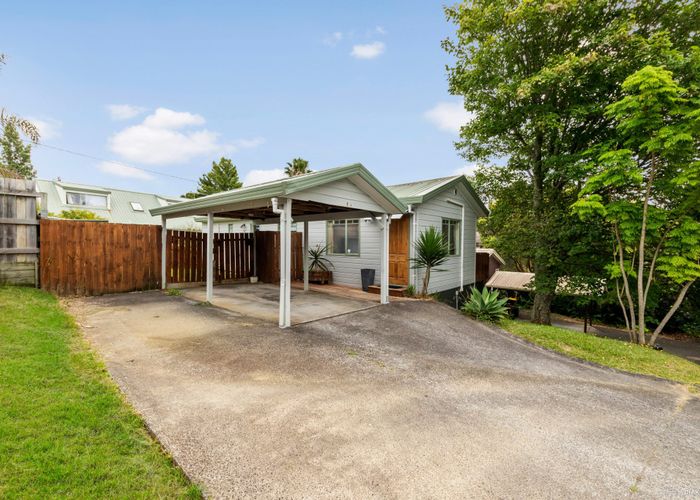  at 86A Colwill Road, Massey, Waitakere City, Auckland