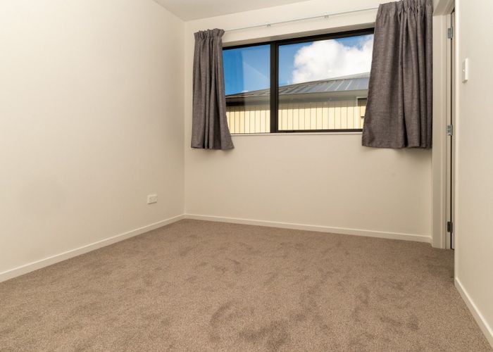  at 16/116 Colwill Road, Massey, Waitakere City, Auckland