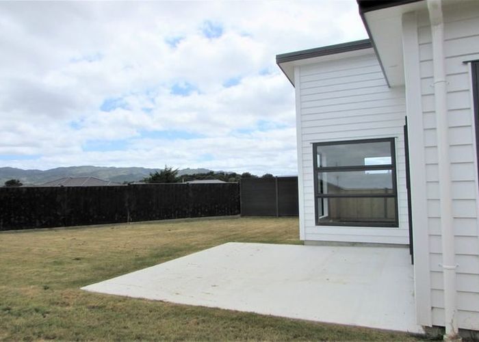  at 8 Whitten Way, Wallaceville, Upper Hutt