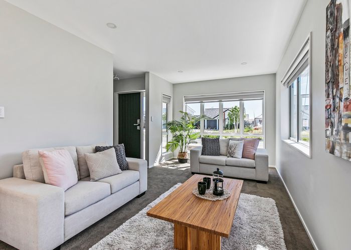  at 33 Matata Drive, Takanini, Auckland