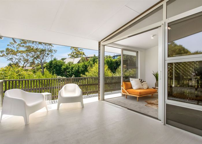  at 8 Pentre Terrace, Cashmere, Christchurch