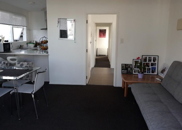  at 206 Lake Road, Northcote, North Shore City, Auckland