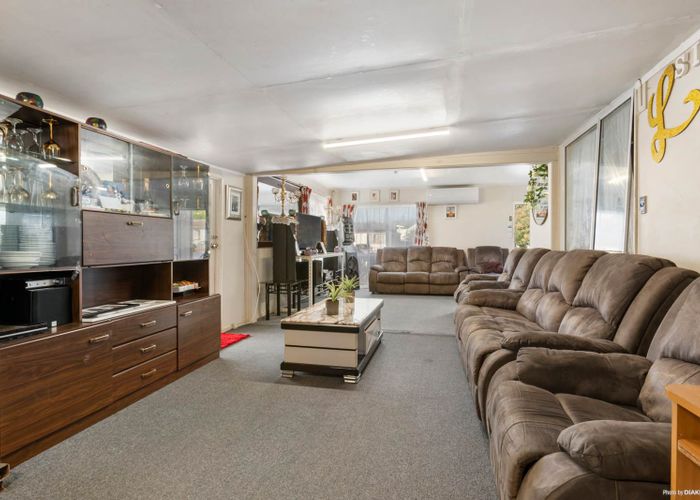  at 10 Dunstan Place, Otara, Auckland