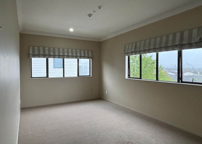  at 44/128 Stancombe Road, Flat Bush, Manukau City, Auckland