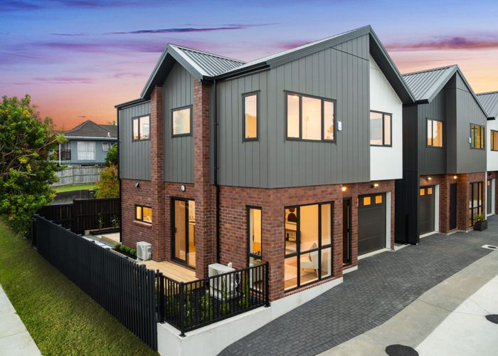  at Lots 1-4/32 Kurnell Drive, Botany Downs, Manukau City, Auckland