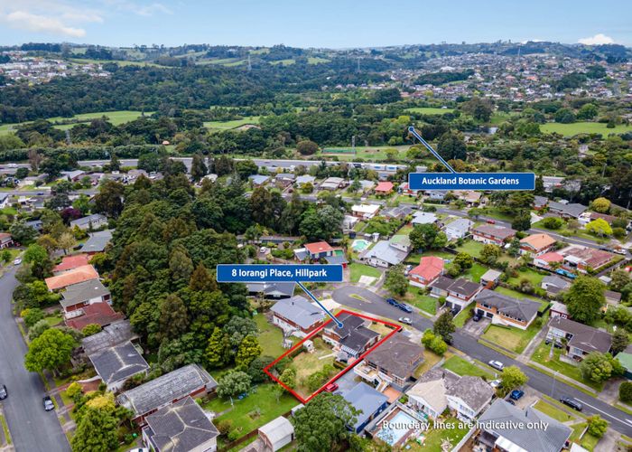  at 8 Iorangi Place, Hillpark, Auckland