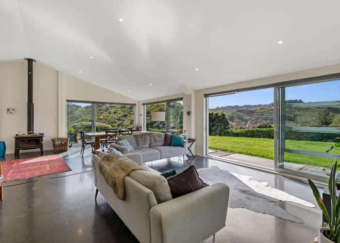  at 4 Bridle Way, Papakura