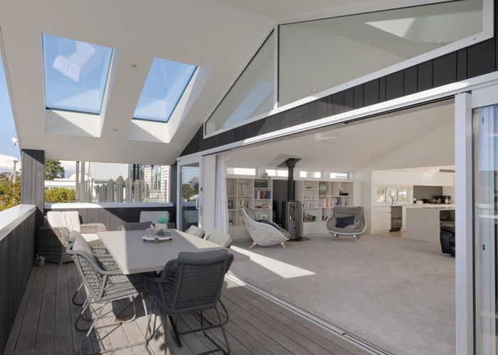  at 112 Karewa Parade, Papamoa, Tauranga, Bay Of Plenty