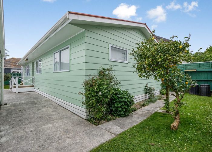  at 2/22 Rata Street, Naenae, Lower Hutt, Wellington