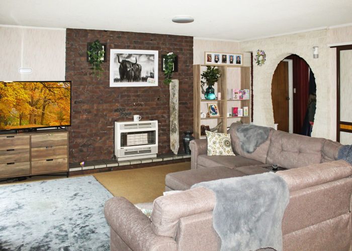  at 43 Geraldine Crescent, Cloverlea, Palmerston North, Manawatu / Whanganui