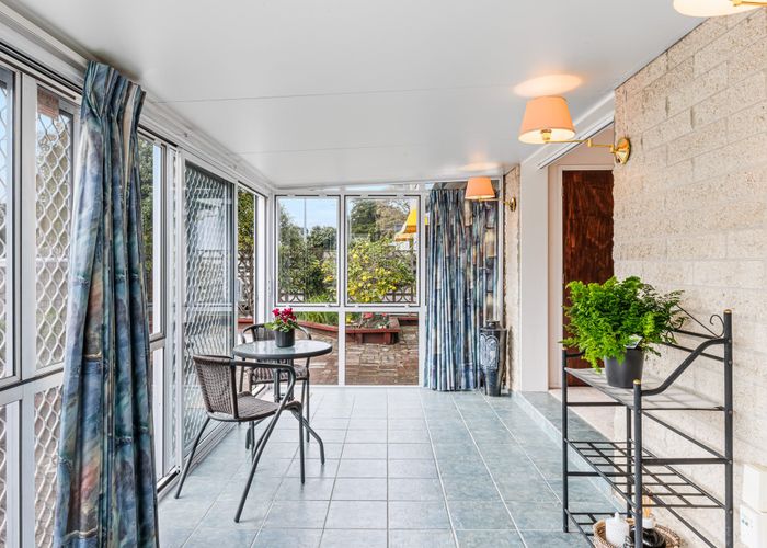  at 1/25 Akoranga Drive, Northcote, North Shore City, Auckland