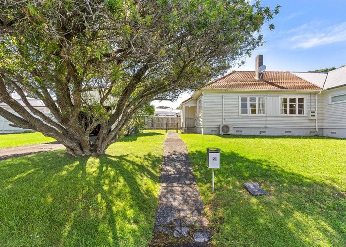  at 23 Clarence Road, Northcote Point, North Shore City, Auckland