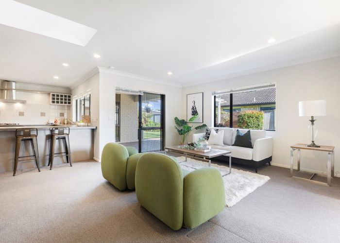  at 12 Turnberry Drive, Wattle Downs, Auckland