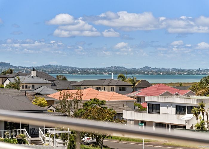  at 3 Bluefin Way, West Harbour, Auckland