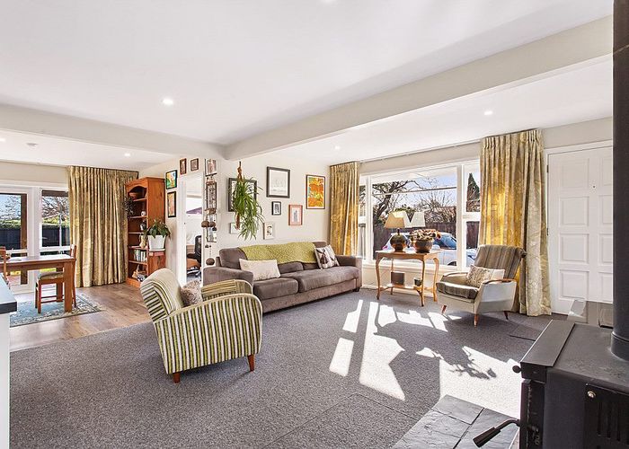 Free property data for 9 Martbern Crescent, Christchurch