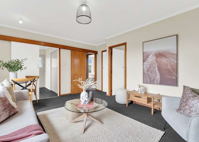  at 2/84 Linton Street, West End, Palmerston North, Manawatu / Whanganui