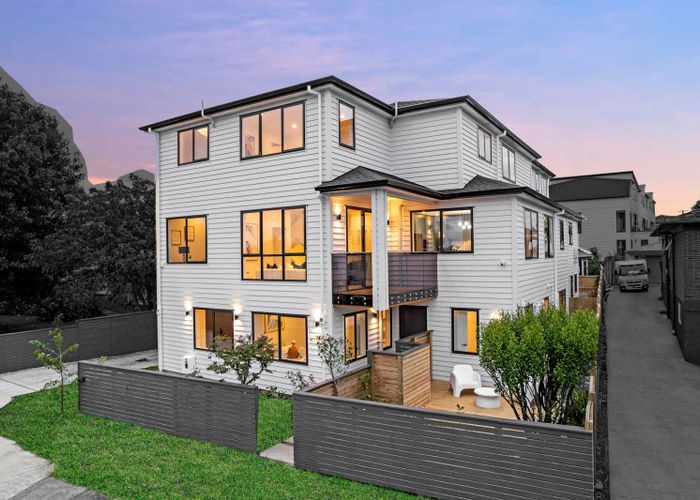  at 66C  Angelo Avenue, Howick, Manukau City, Auckland