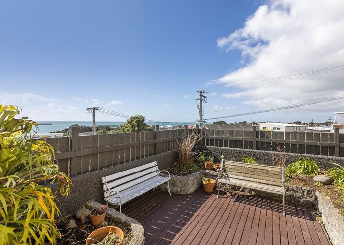  at 22 Bayly Road, Moturoa, New Plymouth