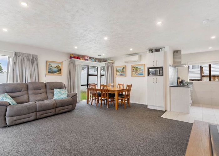  at 1/433 Blockhouse Bay Road, Blockhouse Bay, Auckland City, Auckland