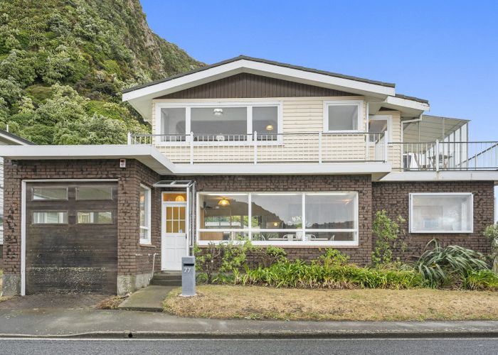  at 77 Breaker Bay Road, Breaker Bay, Wellington, Wellington