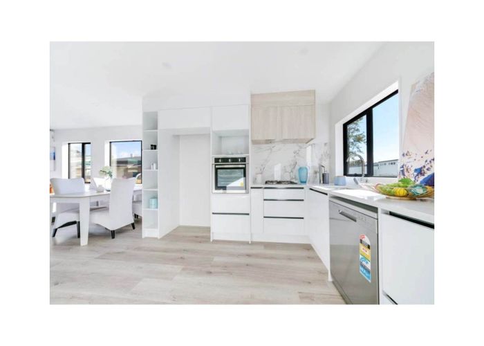  at 13C Edinburgh Avenue, Rosehill, Papakura, Auckland