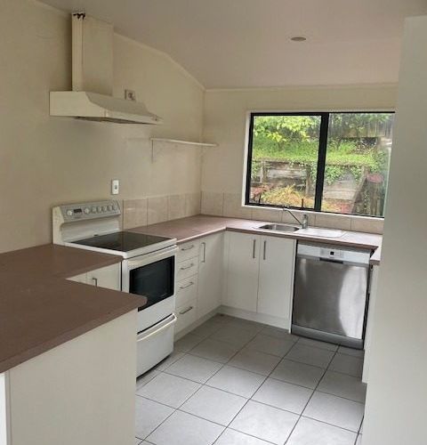  at 3a Louise Place, West Harbour, Waitakere City, Auckland