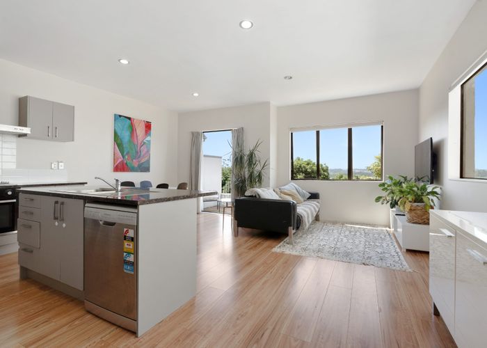  at 12E Schnapper Rock Road, Albany, North Shore City, Auckland