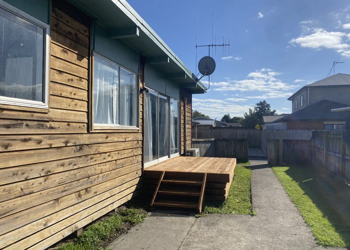 at 219b Fox Street, Hamilton East, Hamilton, Waikato