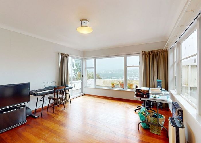  at 88 Nevay Road, Karaka Bays, Wellington, Wellington