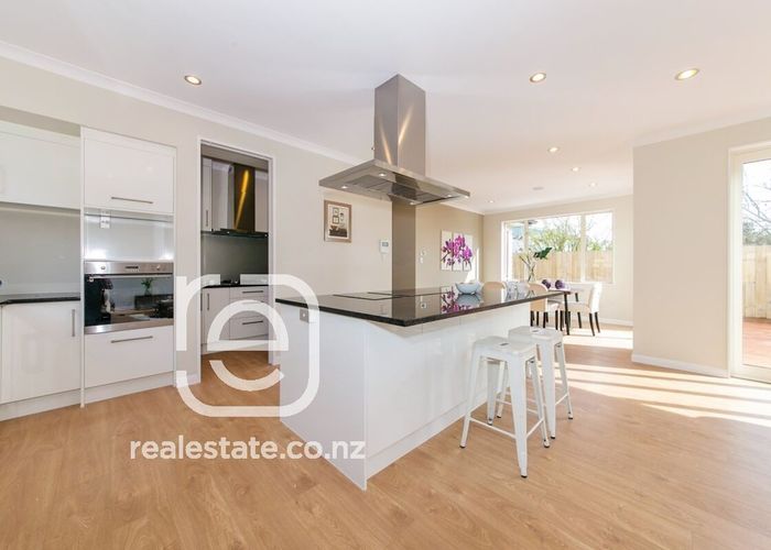  at 27D Crowther Street, Blockhouse Bay, Auckland