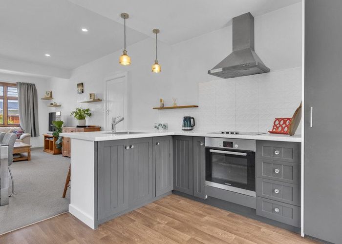  at 10 Coronation Street, Spreydon, Christchurch City, Canterbury