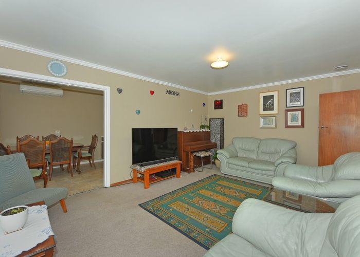  at 10 Parkway, Wainuiomata, Lower Hutt
