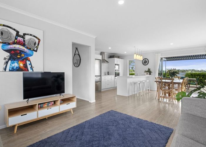  at 84 Tapu Road, Huapai, Kumeu