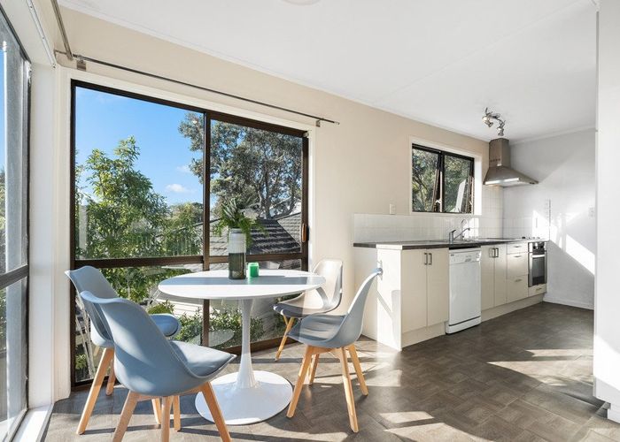  at 10 Rena place, West Harbour, Waitakere City, Auckland